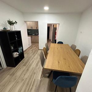Apartamento Recien Reformado Con 5 Habitaciones Y 3 Banos